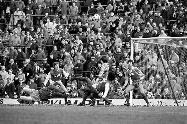 Division 1 football. Arsenal 3 v. Brighton and Hove Albion 1. February 1983 LF12-26-042
