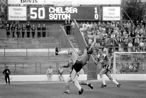 Division 1 football. Chelsea 2 v. Southampton 0 September 1985 LF15-16-041