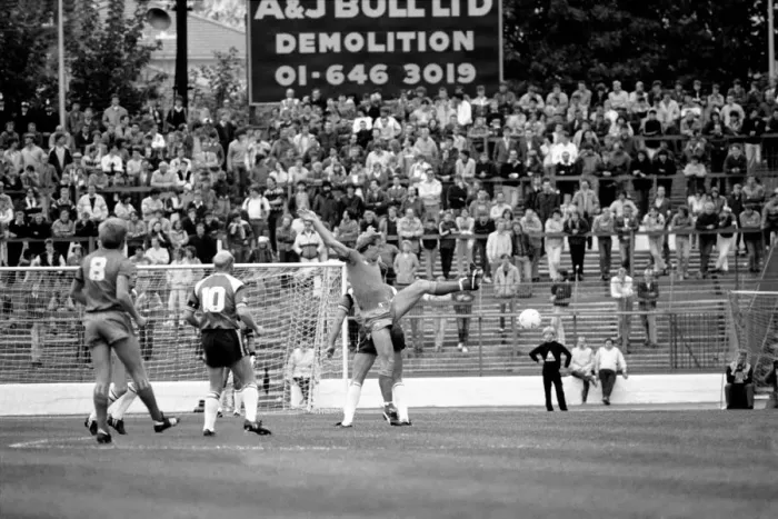 Framed Print : Division 1 football. Chelsea 2 v. Southampton 0 September 1985 LF15-16-038 Framed Print : Division 1 football. Chelsea 2 v. Southampton 0 September 1985 LF15-16-038