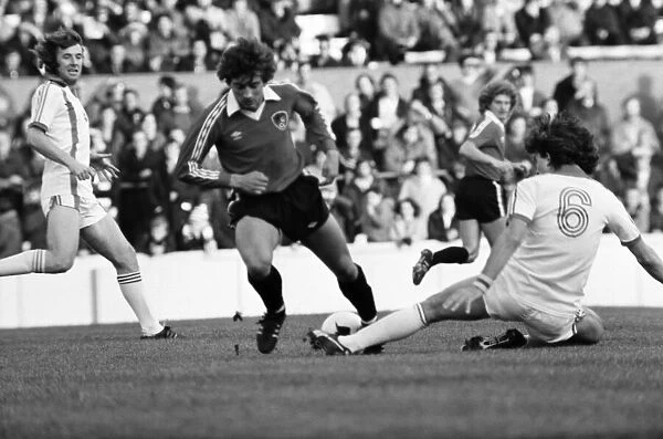 Division 1 football. Crystal Palace 1 v. Manchester United 0 November 1980 LF05-08-040