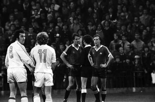 Division 1 football. Crystal Palace 1 v. Manchester United 0 November 1980 LF05-08-062