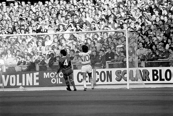 Division 1 football. Queens Park Rangers 0 v. Liverpool 1. October 1983 LF14-09-044