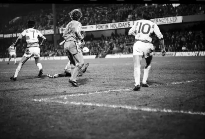 Framed Print : Division 2 football. Chelsea 1 v. Oldham o. November 1980 LF05-11-114 Framed Print : Division 2 football. Chelsea 1 v. Oldham o. November 1980 LF05-11-114