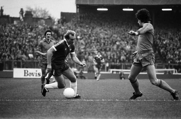 Division 2 football. Chelsea 1 v. Oldham o. November 1980 LF05-11-051