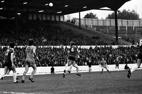 Division 2 football. Chelsea 1 v. Oldham o. November 1980 LF05-11-164