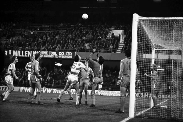Division 2 football. Chelsea 1 v. Oldham o. November 1980 LF05-11-143
