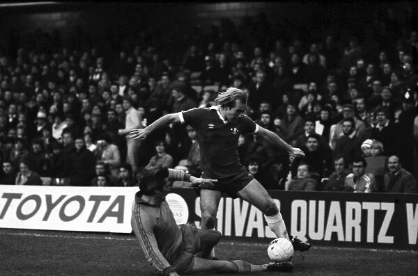 Division 2 football. Chelsea 1 v. Oldham o. November 1980 LF05-11-029