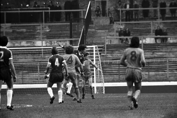 Division 2 football. Chelsea 1 v. Oldham o. November 1980 LF05-11-002