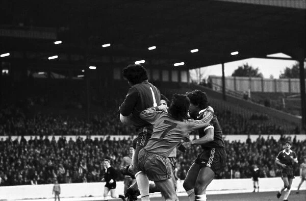 Division 2 football. Chelsea 1 v. Oldham o. November 1980 LF05-11-026