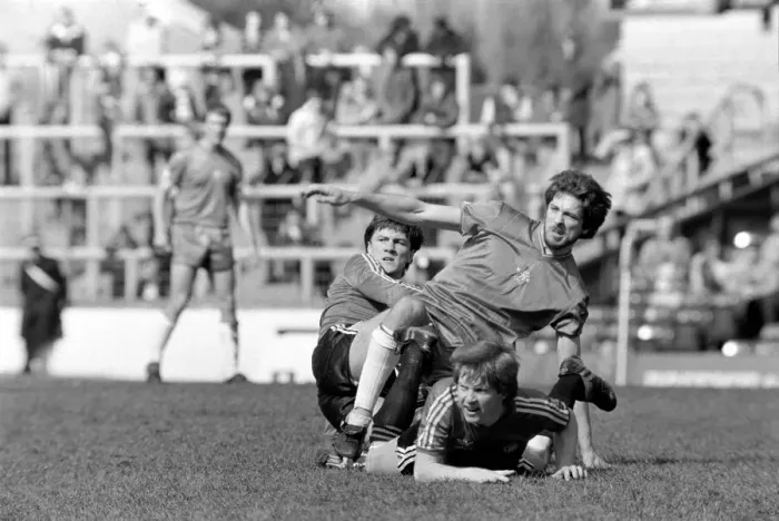 Framed Print : Division 2 football. Chelsea 2 v. QPR 1. April 1982 LF09-05-026 Framed Print : Division 2 football. Chelsea 2 v. QPR 1. April 1982 LF09-05-026
