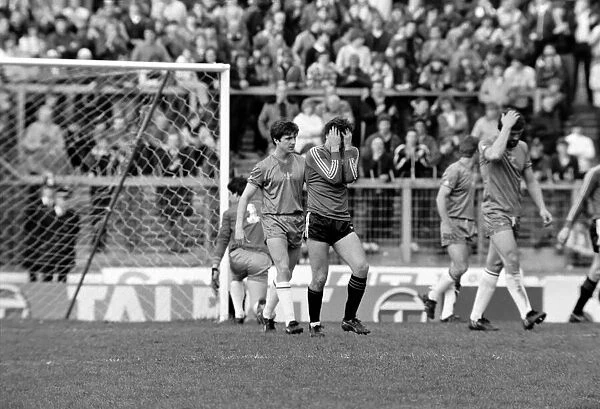 Division 2 football. Chelsea 2 v. QPR 1. April 1982 LF09-05-013