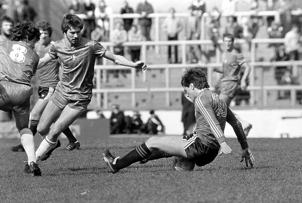 Division 2 football. Chelsea 2 v. QPR 1. April 1982 LF09-05-028