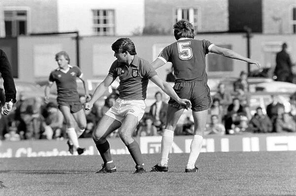 Division 2 football. Chelsea 3 v. Grimsby 0 October 1980 LF04-46-038