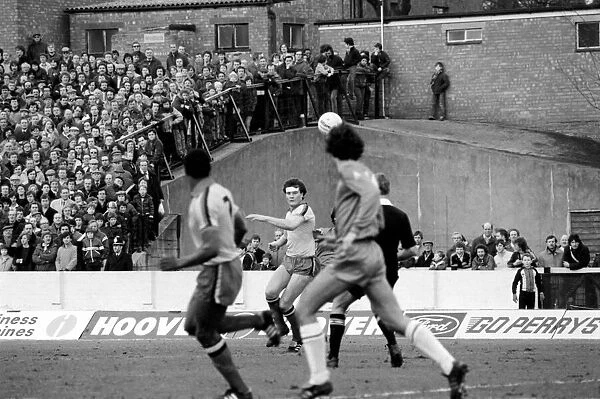 Division 2 football. Watford 1 v. Chelsea 0. February 1982 LF08-38-050
