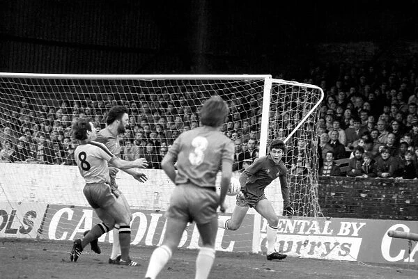 Division 2 football. Watford 1 v. Chelsea 0. February 1982 LF08-38-041