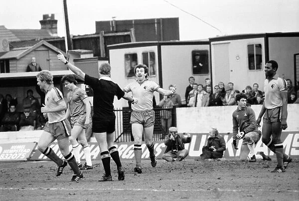Division 2 football. Watford 1 v. Chelsea 0. February 1982 LF08-38-004