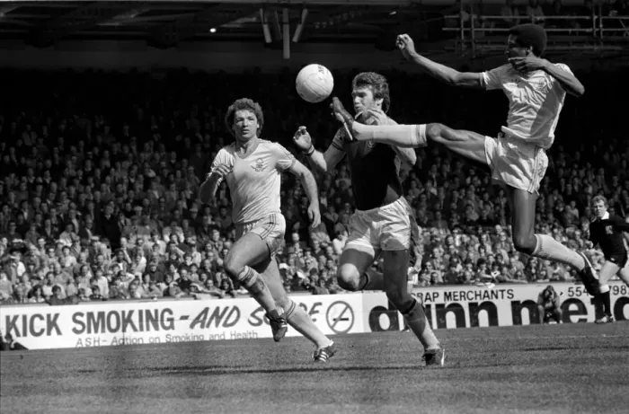 Framed Print : Division One Football 1980  /  81 Season. Aston Villa v Nottingham Forest, Villa Park