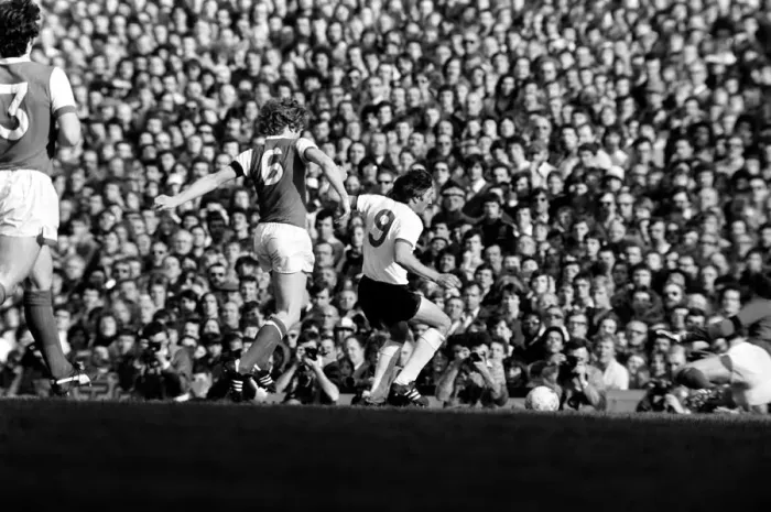 Framed Print : Division One Football 1980 / 81 Season. Arsenal v Liverpool, Highbury Framed Print : Division One Football 1980 / 81 Season. Arsenal v Liverpool, Highbury