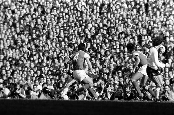 Division One Football 1980  /  81 Season. Arsenal v Liverpool, Highbury