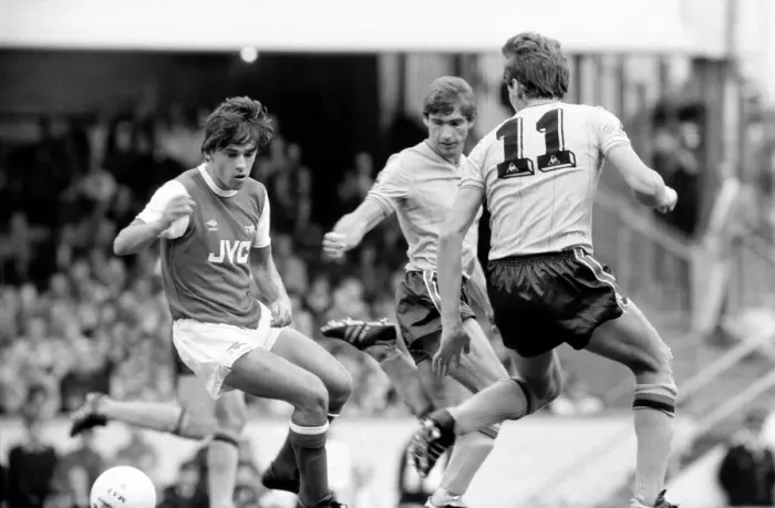 Framed Print : Division One Football 1981 / 82 Season. Arsenal v. Sunderland, Highbury Framed Print : Division One Football 1981 / 82 Season. Arsenal v. Sunderland, Highbury