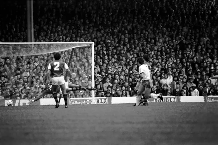 Framed Print : Division One Football, 1982 / 83 Season. Arsenal v West Ham United, Highbury Framed Print : Division One Football, 1982 / 83 Season. Arsenal v West Ham United, Highbury