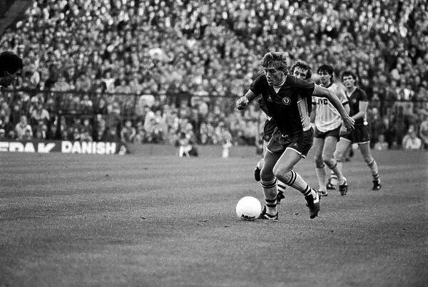 Division One Football 1983  /  84 Season. Aston Villa v Arsenal, Villa Park
