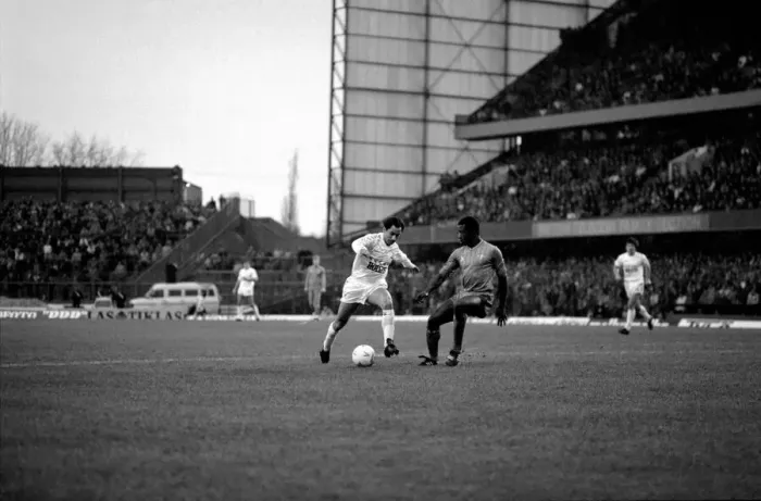 Framed Print : Division One Football 1985 / 86 Season. Chelsea v. Tottenham Hotspur, Stamford Bridge Framed Print : Division One Football 1985 / 86 Season. Chelsea v. Tottenham Hotspur, Stamford Bridge