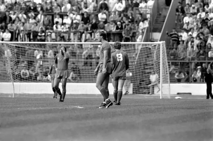 Framed Print : Division One Football 1985  /  86 Season, Chelsea v Everton, Stamford Bridge