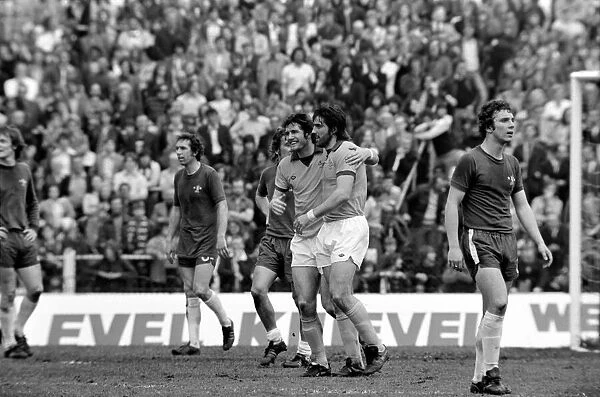 Division one football, Chelsea v Everton 1974  /  75 season
