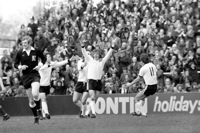Framed Print : Division Two football Fulham v Chelsea 1976  /  77 season. Fulham won the match three one