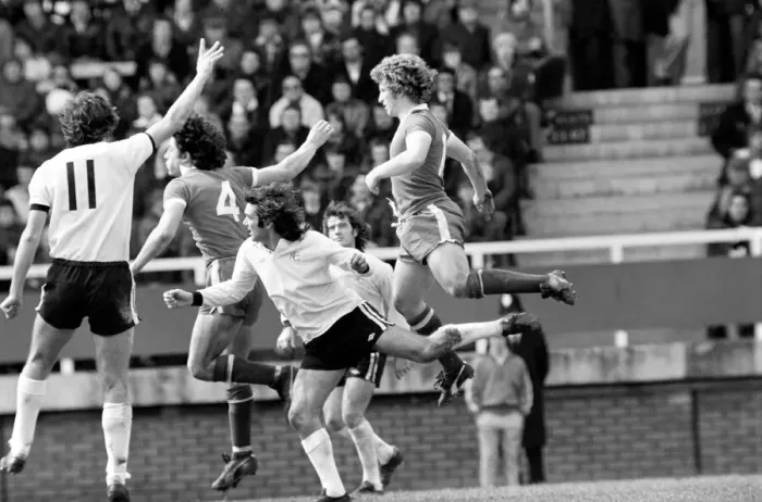 Framed Print : Division Two football Fulham v Chelsea 1976 / 77 season. Fulham won the match three one Framed Print : Division Two football Fulham v Chelsea 1976 / 77 season. Fulham won the match three one
