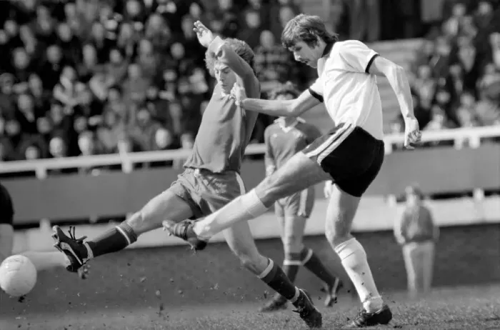 Framed Print : Division Two football Fulham v Chelsea 1976  /  77 season. Fulham won the match three one