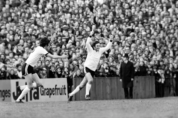 Framed Print : Division Two football Fulham v Chelsea 1976  /  77 season. Fulham won the match three one