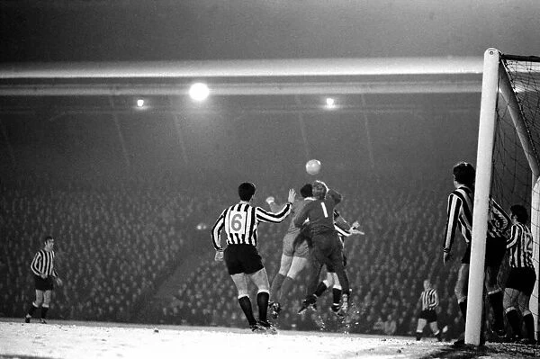 Division one football Liverpool v Newcastle 1969  /  70 Season. February 1970 70-1714-006