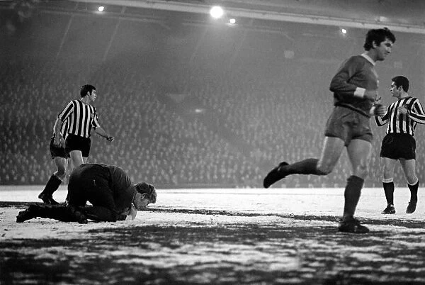 Division one football Liverpool v Newcastle 1969  /  70 Season. February 1970 70-1714-001