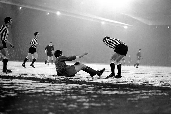 Division one football Liverpool v Newcastle 1969  /  70 Season. February 1970 70-1714-010