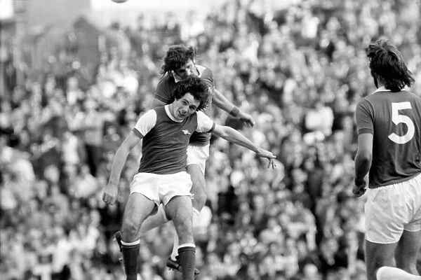 Division I. Arsenal (2) v. Leicester City (2). September 1975 75-04972-002