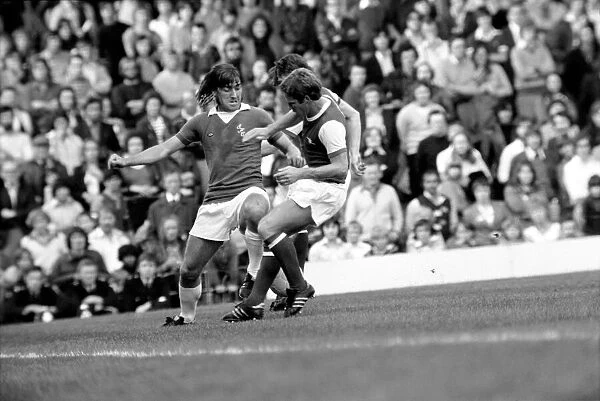Division I. Arsenal (2) v. Leicester City (2). September 1975 75-04972-049