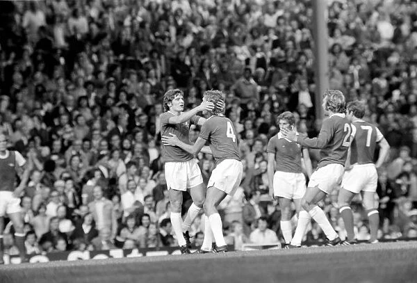 Division I. Arsenal (2) v. Leicester City (2). September 1975 75-04972-059