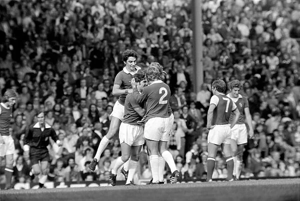 Division I. Arsenal (2) v. Leicester City (2). September 1975 75-04972-058