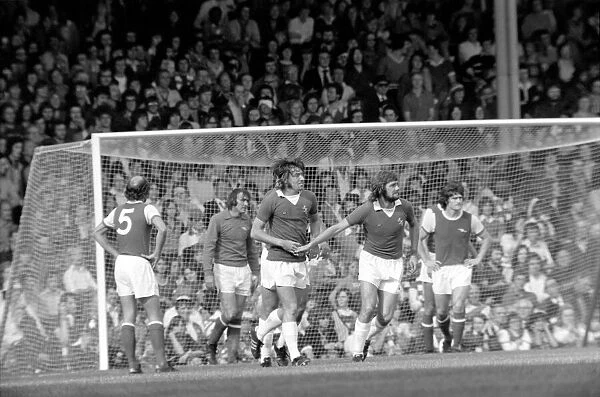 Division I. Arsenal (2) v. Leicester City (2). September 1975 75-04972-019