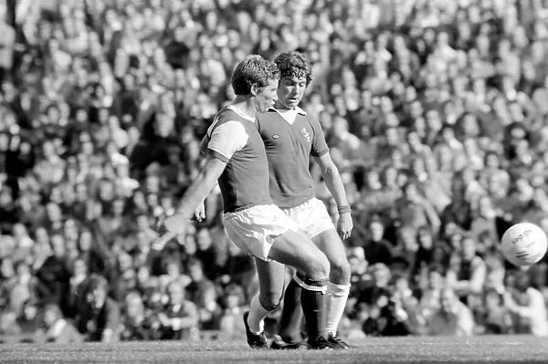 Division I. Arsenal (2) v. Leicester City (2). September 1975 75-04972-004