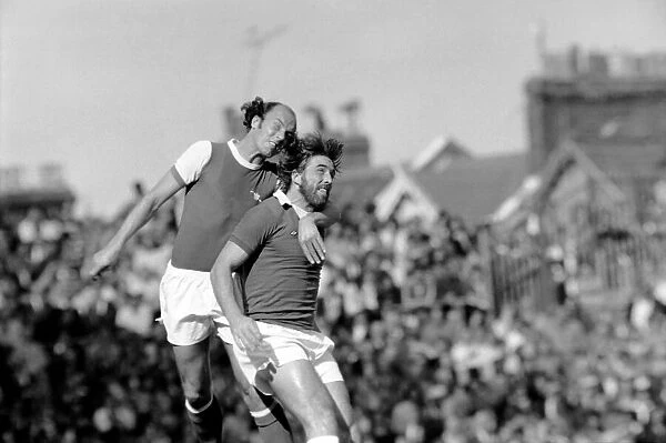 Division I. Arsenal (2) v. Leicester City (2). September 1975 75-04972-027