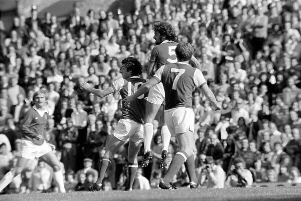 Division I. Arsenal (2) v. Leicester City (2). September 1975 75-04972-007