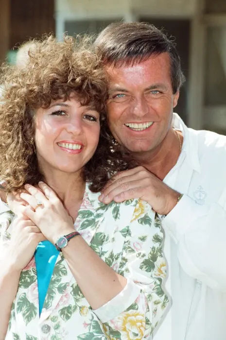 Framed Print : DJ Tony Blackburn and Debbie Thomson celebrate their engagement. 29th July 1991 Framed Print : DJ Tony Blackburn and Debbie Thomson celebrate their engagement. 29th July 1991