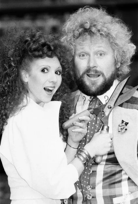 Framed Print : Doctor Who actor Colin Baker, photocall with new assistant, actress Bonnie Langford Framed Print : Doctor Who actor Colin Baker, photocall with new assistant, actress Bonnie Langford