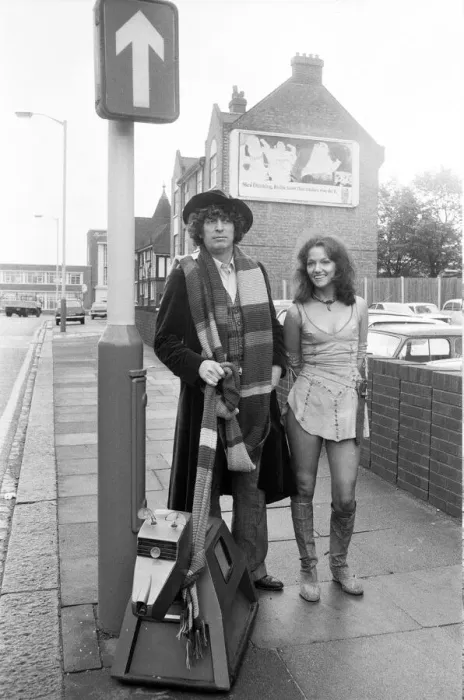 Framed Print : Doctor Who, actor Tom Baker - the 4th Doctor - pictured with assistant Leela played by Framed Print : Doctor Who, actor Tom Baker - the 4th Doctor - pictured with assistant Leela played by