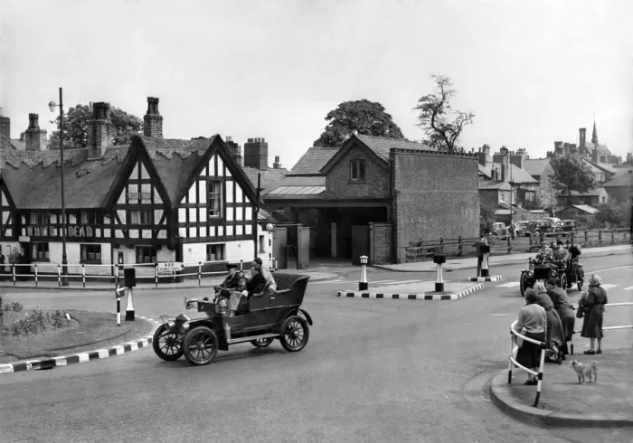 Framed Print : Even the dog stood and stared when these early Rolls Royce cars passed through Knutsford Framed Print : Even the dog stood and stared when these early Rolls Royce cars passed through Knutsford