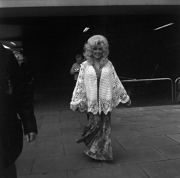 Dolly Parton, U. S. Country and Western singer at London Airport