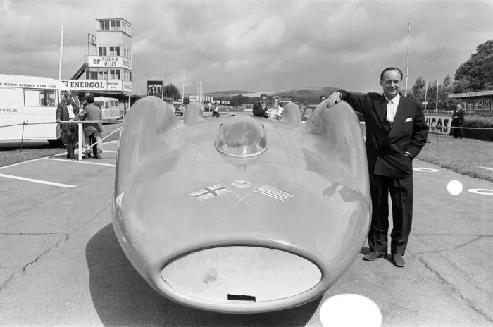 Framed Print : Donald Campbell and Bluebird at Goodwood in Sussex, 18th July 1960 Framed Print : Donald Campbell and Bluebird at Goodwood in Sussex, 18th July 1960